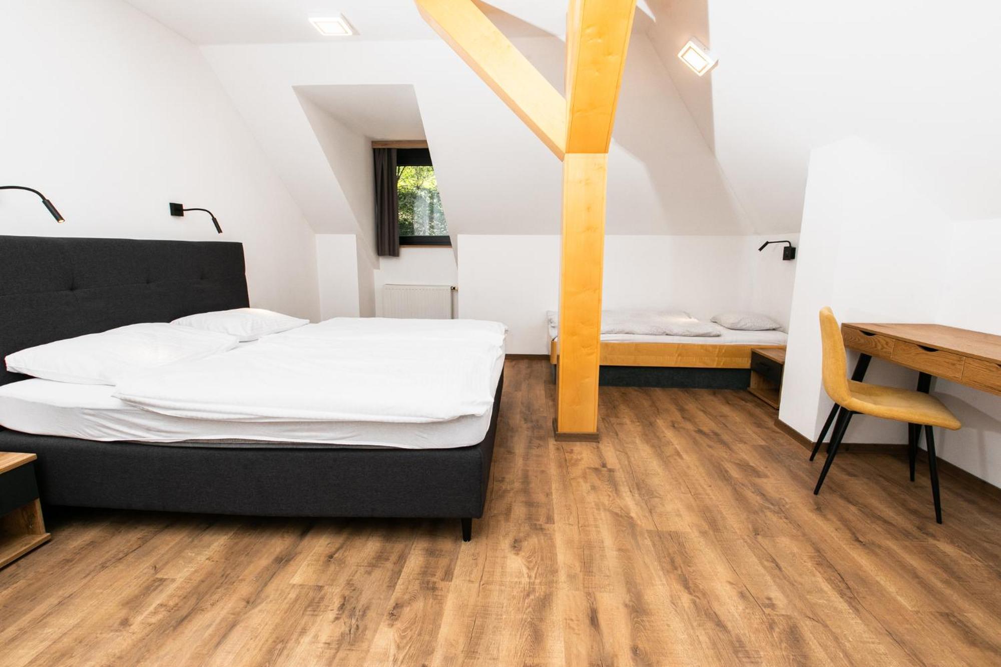 Kozjanski Dvor Podcetrtek Ngoại thất bức ảnh